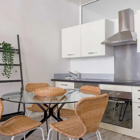 Elegant 2 - Bedroom Flat In