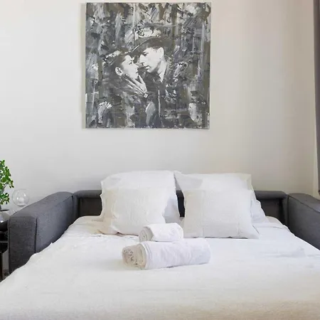 Elegant 2 - Bedroom Flat In * Cannes