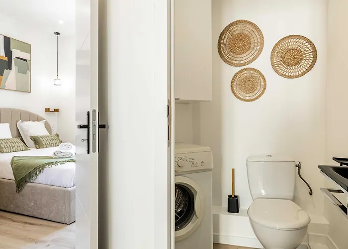 Elegant 2 - Bedroom Flat In *